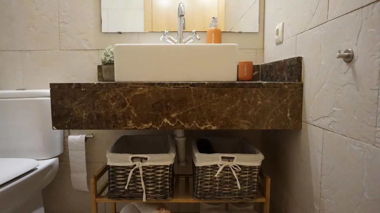 Encantador Apartamento familiar 4 px con Terraza, Parking y Wi-fi en Llançà España