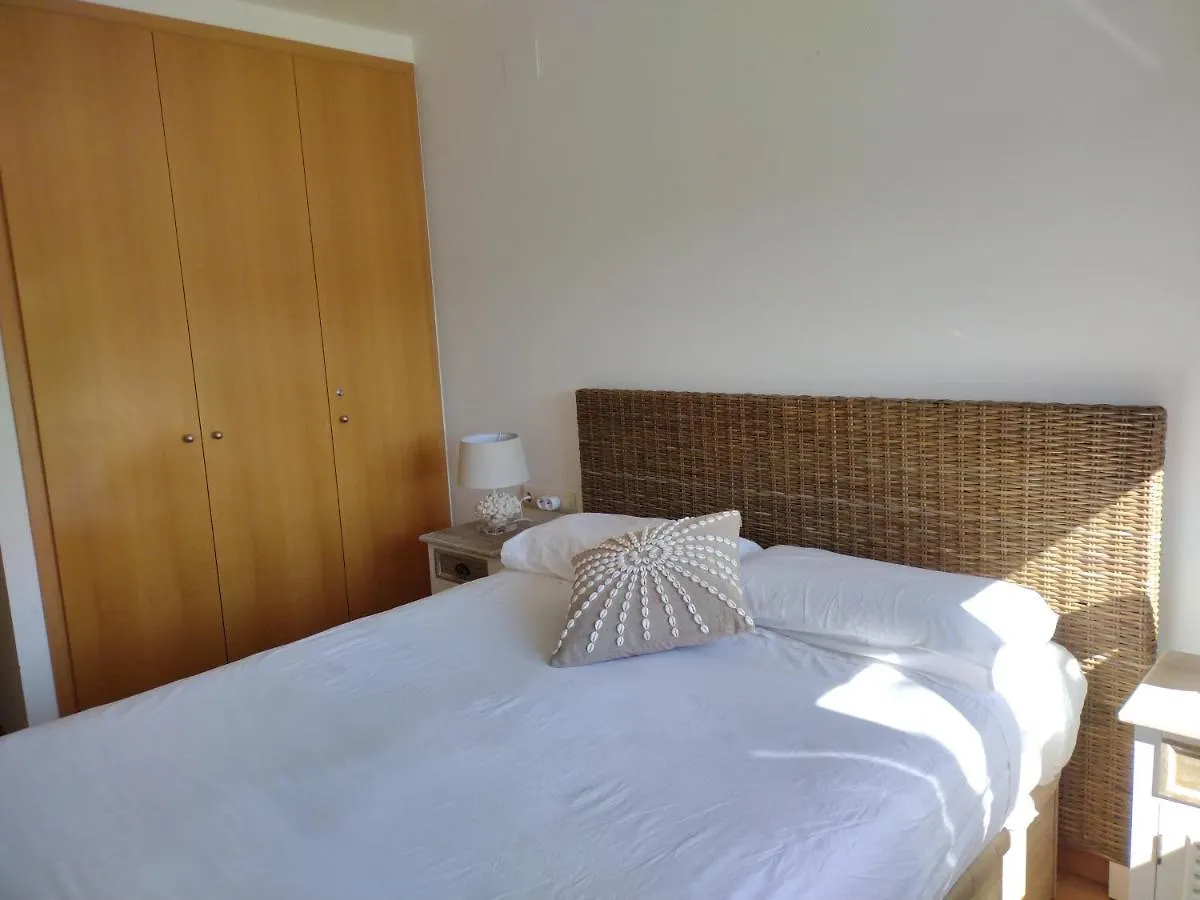 Encantador Apartamento Familiar 4 Px Con Terraza, Parking Y Wi-Fi En Llança 0*,  ספרד
