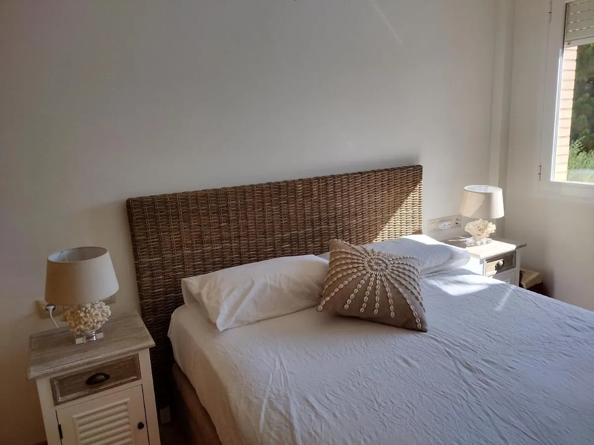Encantador Apartamento familiar 4 px con Terraza, Parking y Wi-fi en Llançà